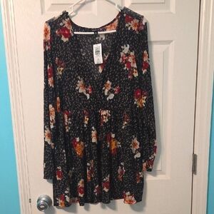 Torrid Black Floral Surplice Mesh Top